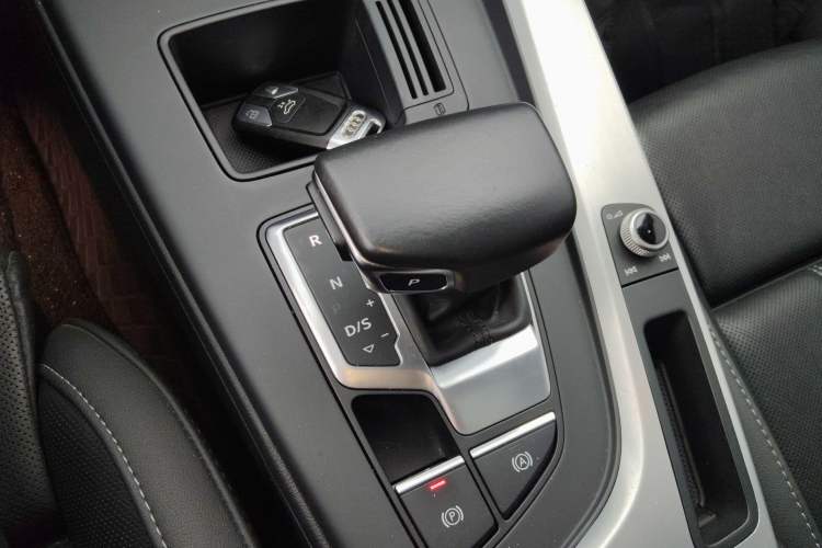 Used Audi A4L 2020 40 TFSI Fashion Dynamic Model