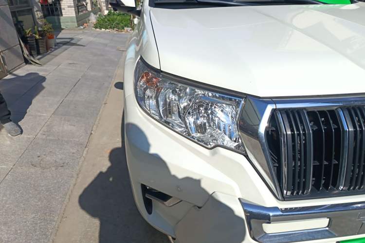 Used Toyota Prado 2019 2.7L VX-R Underbody Mount Dubai Edition Middle East