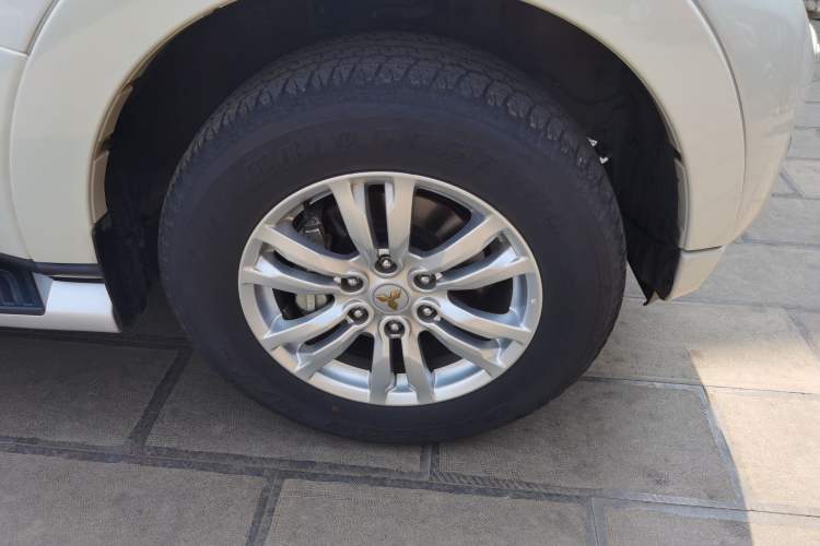 Used Mitsubishi Pajero 