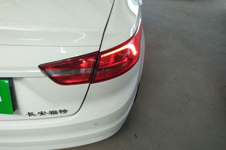 Used Ford Escort 2017 Revised Version 1.5L Manual Comfort Edition
