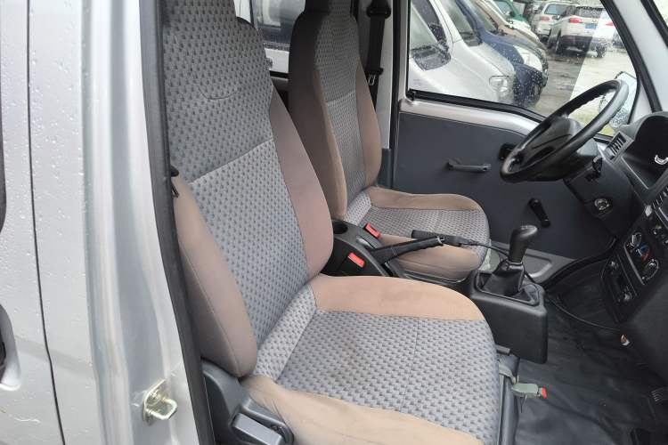 Used Wuling Zhiguang 2020 1.2L Practical Model China VI LSI