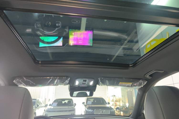 Used GAC Trumpchi GS8 2025 Linghang Series 2.0 TGDI Two-Wheel-Drive Luxury Edition 5 Seats
