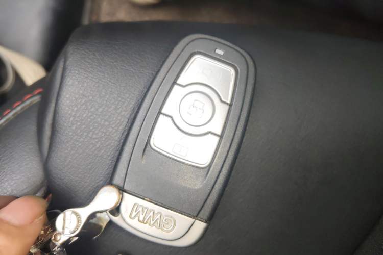 Used Haval H6 2015 Revised Version Sport Edition 1.5T Manual Transmission Two-Wheel Drive Elite Grade