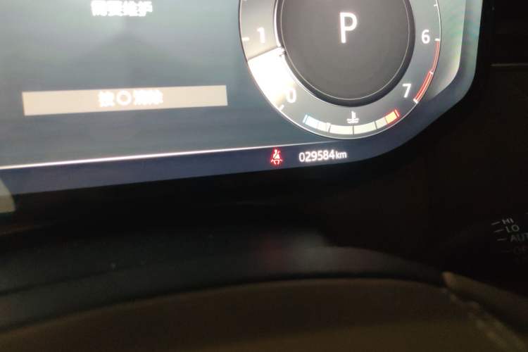 Used Land Rover Range Sport 2024 400PS Dynamic SE Odometer Close Up