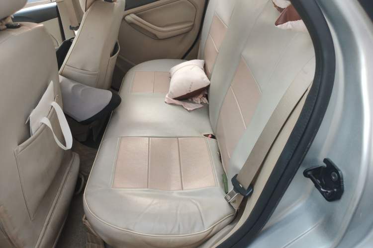 Used Ford Focus 2013 Sedan Classic 1.8L Automatic Base Model