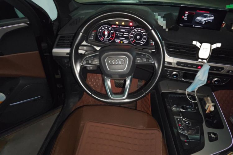 Used Audi Q7  Steering Wheel