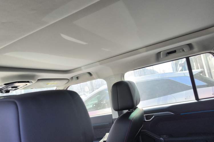 Used JETOUR Traveler 2025 1.5TD DCT Two-Wheel Drive Exploration+
