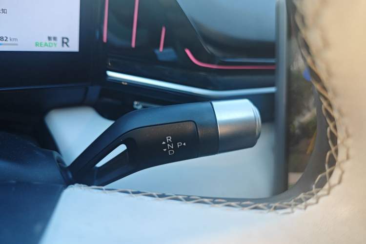 Used Geely Galaxy L6 2023 125km Starship