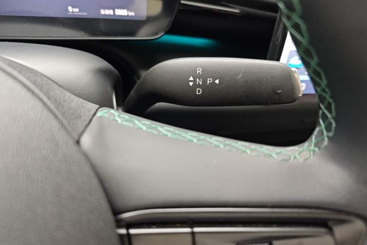 Used BYD Dolphin 2025 Intelligent Driving Version 410 km Fashion Edition Gear Lever