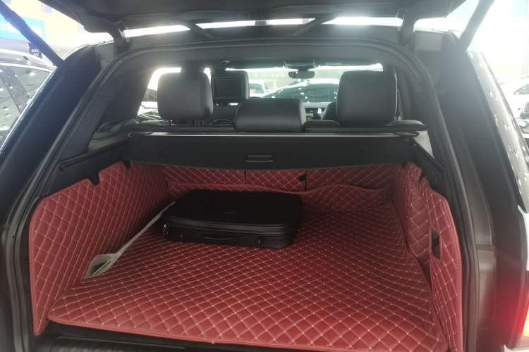 Used Land Rover Range SportNew Energy 2018 P400e
