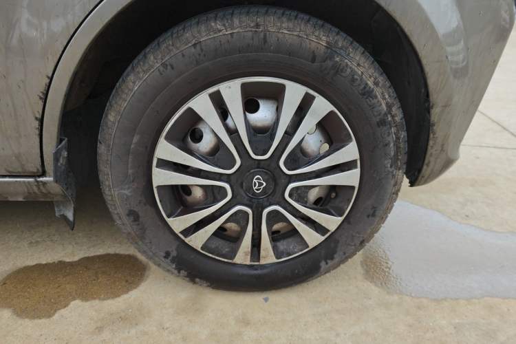 Used CHANGAN KUAYUE Xing V5  Right Front Wheel Hub
