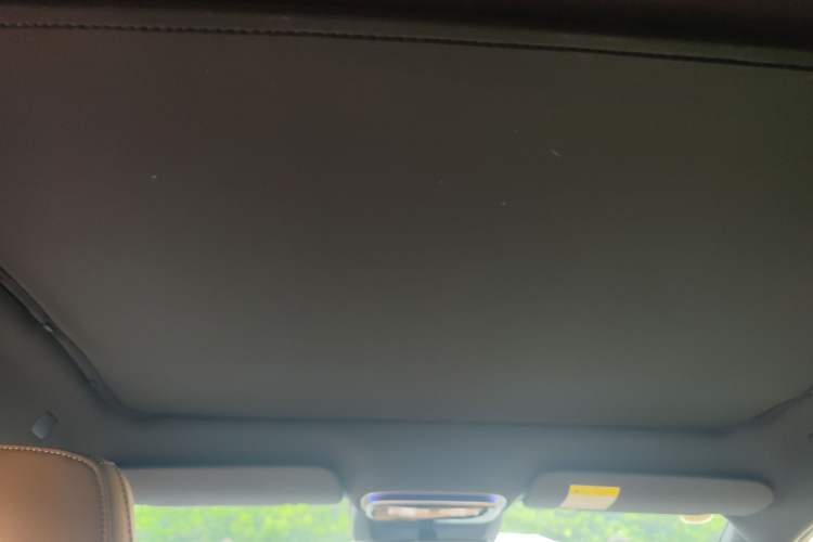 Used Rising R7 2022 Long-Range Advanced Edition Headliner