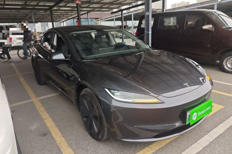 Used Tesla Model 3 2023 Long-Range All-Wheel-Drive Version