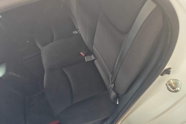 Used Hyundai Elantra (5th Generation / Langdong) 2015 1.6L Automatic Leading Model Left Rear Seat