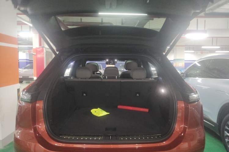 Used Nio ES7 2022 75 kWh Trunk