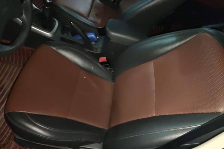 Used BYD F3 2015 Energy-Saving Edition 1.5L Manual Luxury Model Left Front Seat