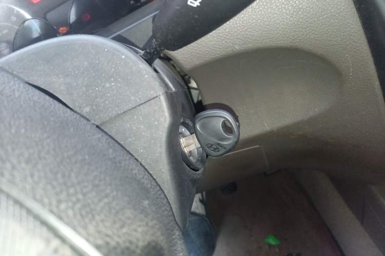 Used Wuling Rongguang V 2016 1.5L Practical Version Vehicle Key