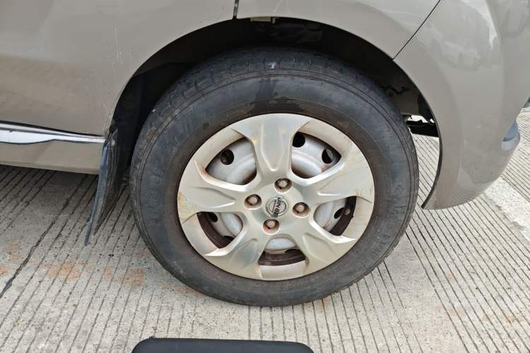 Used Jinbei New Hiace X30L 2022 1.5L Wealth Edition Air-Conditioning-Free Van China VI Standard SWC15M
