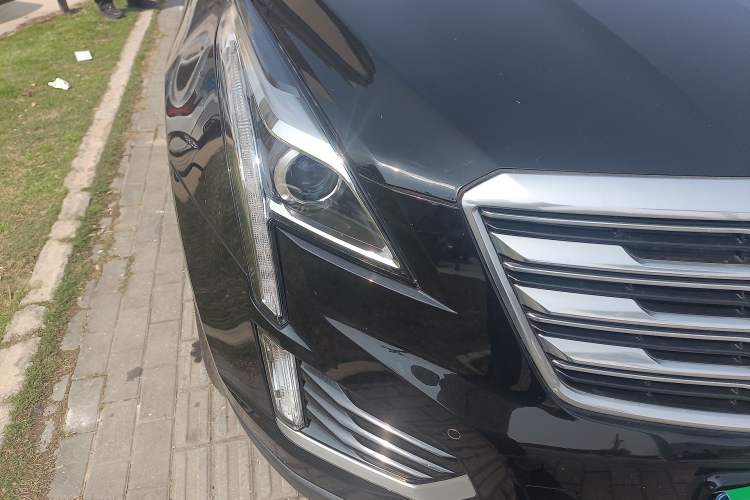 Used Cadillac XT5 2018 25T Luxury Model