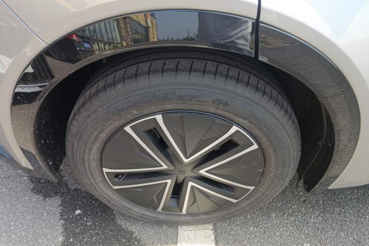 Used Toyota bZ5 2025 Model 550 JOY