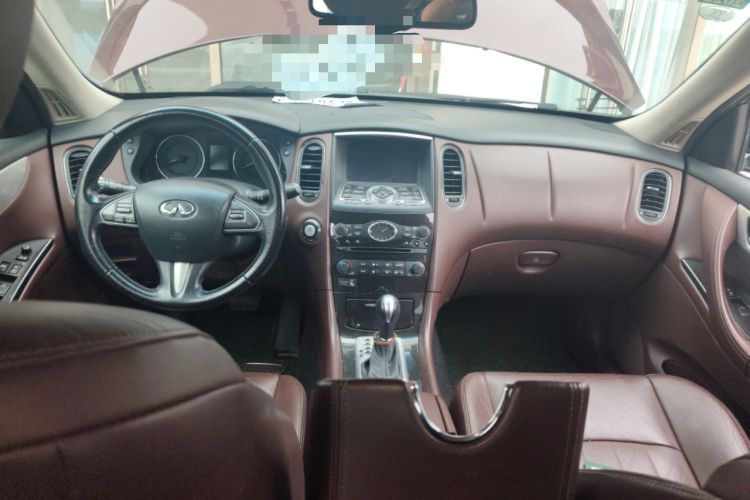 Used Infiniti QX50 2015 2.5L Enjoyment Edition Center Console