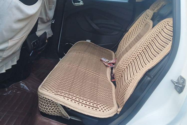 Used Ford Kuga 2013 1.6L GTDi Two-Wheel-Drive Trend Model
