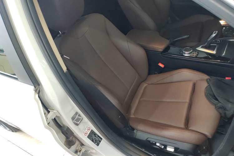 Used BMW 3 Series 2019 320Li Fashion Model
