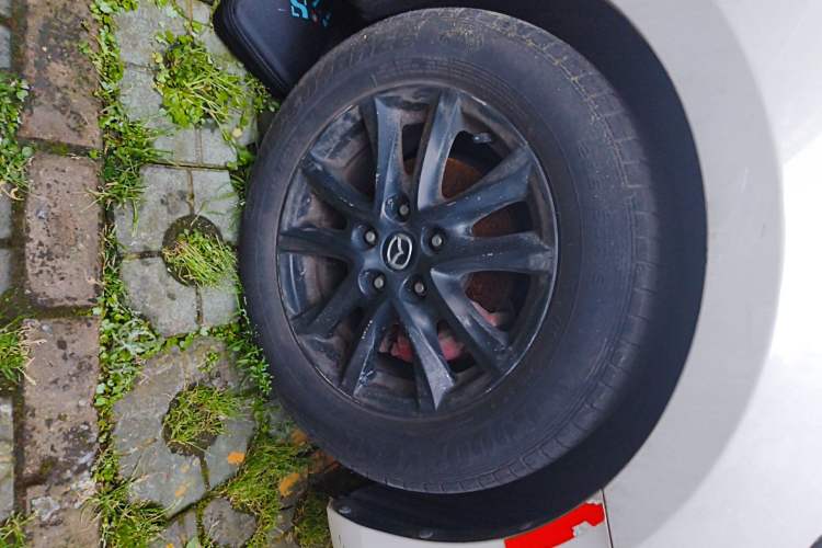 Used Mazda 3 Axela 2017 Sedan 1.5L Automatic Comfort Model Emission Standard China V