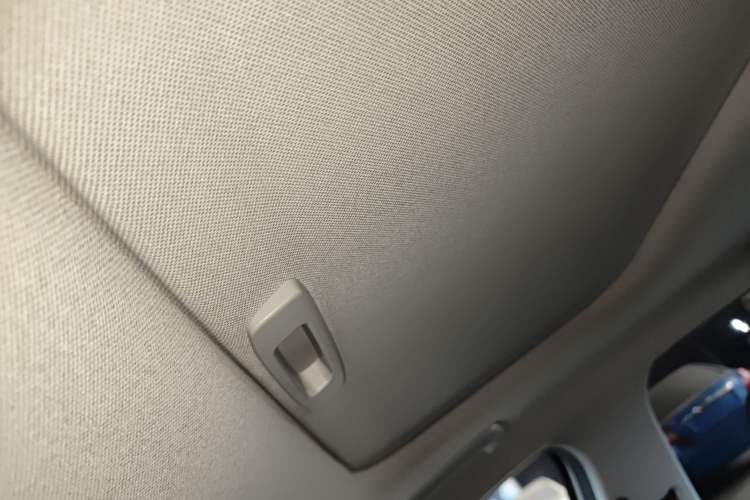 Used Hyundai Elantra 2022 1.5L CVT GLX Elite Edition Headliner