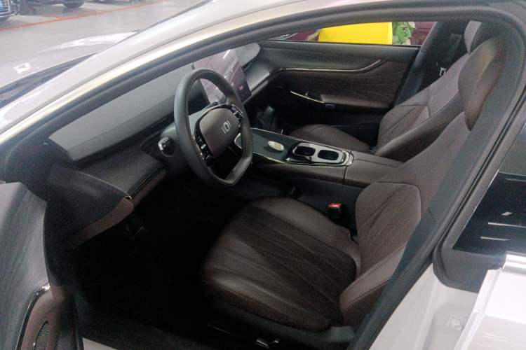 Used CHANGAN NEVO A07 2025 Range-Extended "True Fragrant" Edition 230 Premium Version Left Front Seat