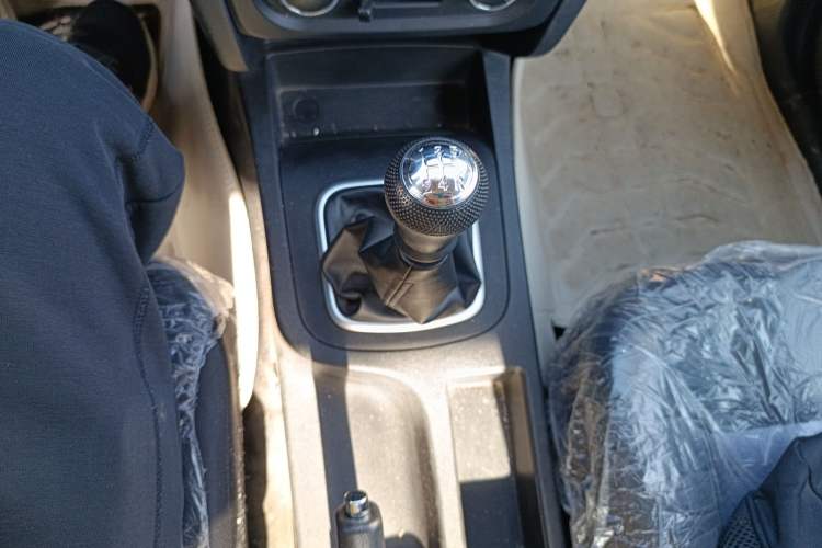 Used Chana Shenqi F30 2019 1.5L Comfort Edition China VI Dual-Cab Short-Wheelbase DAM15KL
