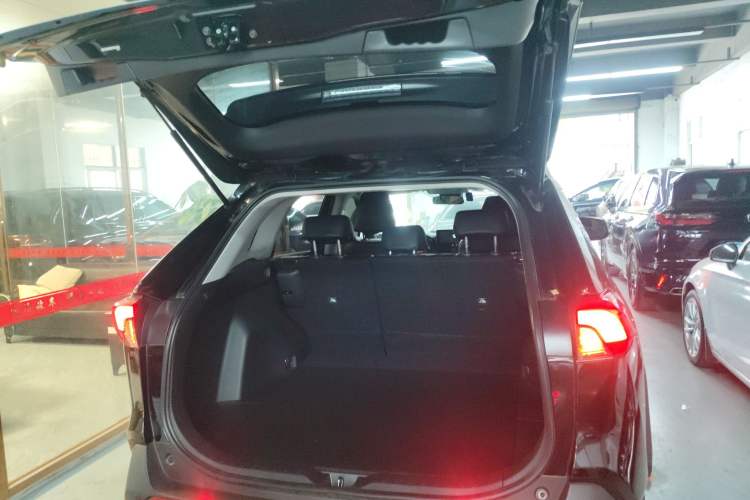 Used Toyota RAV4 2023 2.0L CVT Two-Wheel Drive Urban Edition Trunk