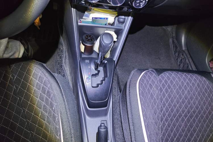 Used Toyota Vios 2021 1.5L CVT Innovation Edition Gear Lever