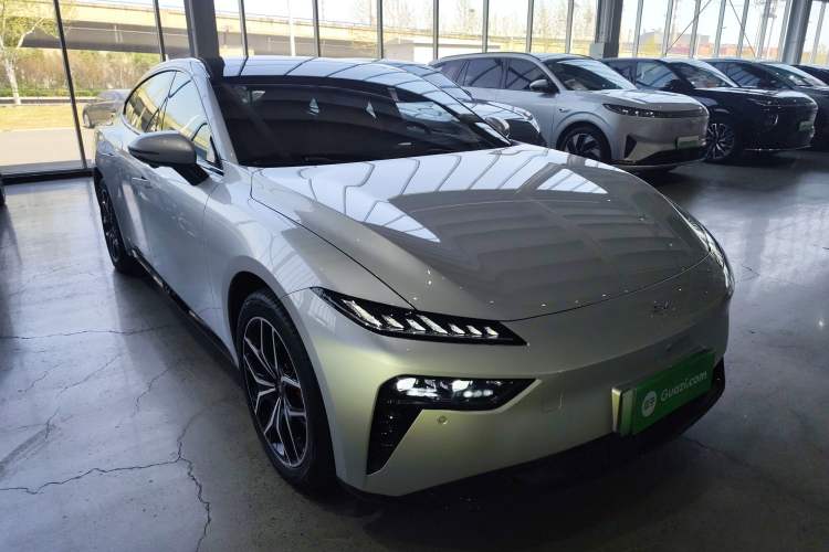 Used Dongfeng eπ eπ007 2025 Model Range-Extended 230 Max Cruise Edition