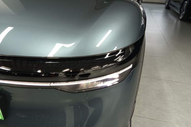 Used Zeekr 7X 2025 100 kWh Long-Range Rear-Wheel Drive with Intelligent Driving Features Left Front Headlight