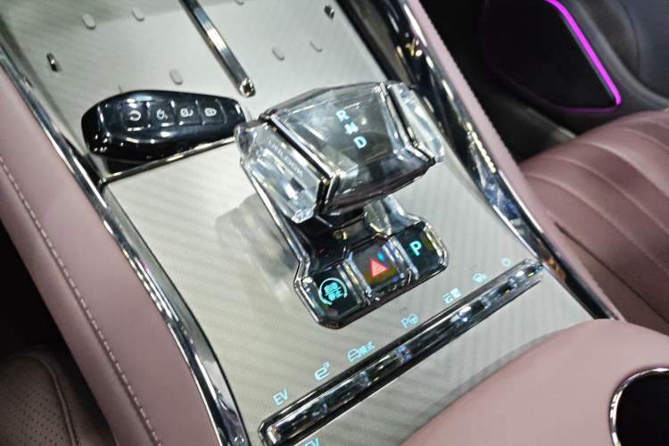 Used Denza Z9GT 2024 1100 Four-Wheel Drive Ultra Version
