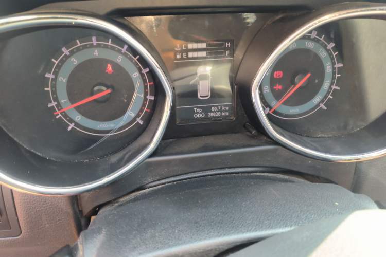 Used Lifan Auto Myway 2016 1.5L Manual Elite Version Odometer Close Up