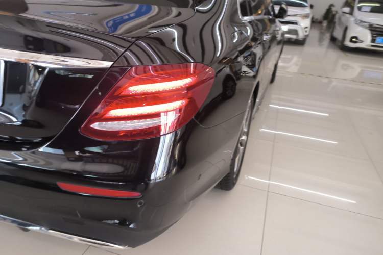 Used Mercedes-Benz E-Class 2017 E 300 L Sporty and Stylish Model