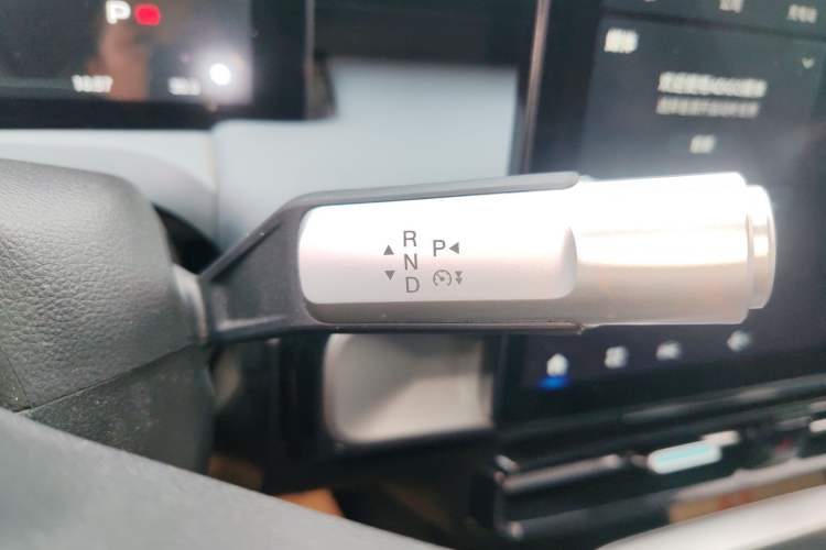 Used AION Y 2023 Younger