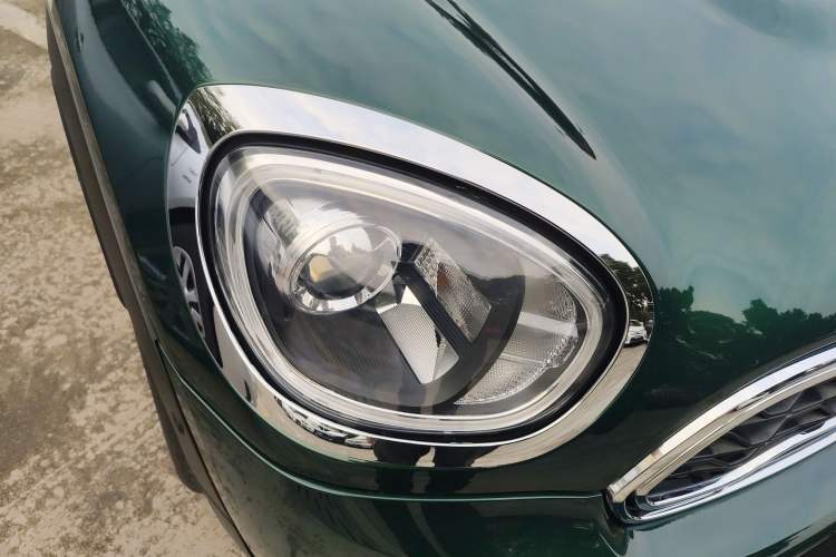 Used MINI Countryman 2018 2.0T COOPER S ALL4 Artist Right Front Headlight