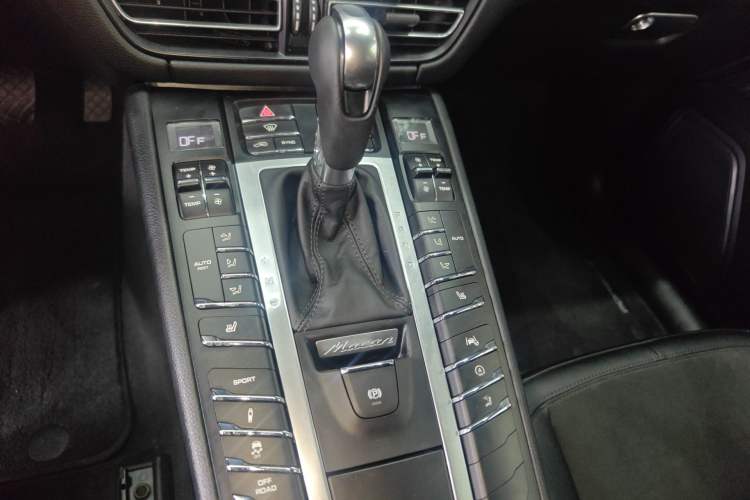 Used Porsche Macan 2021 Macan 2.0T
