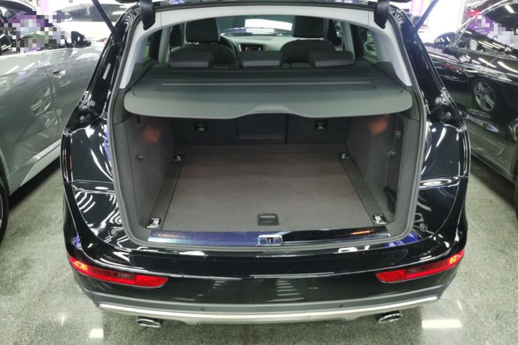 Used Audi Q5 2018 Collector's Edition 40 TFSI Technology Model