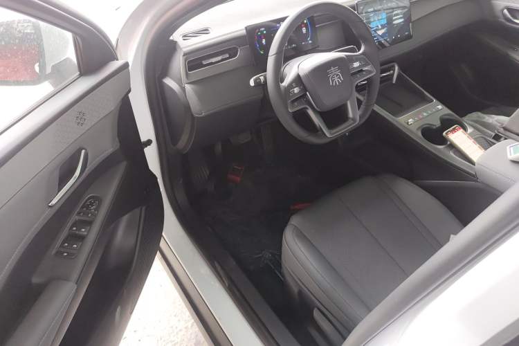 Used BYD Qin PLUS 2026 DM-i 128KM Progressive Model
