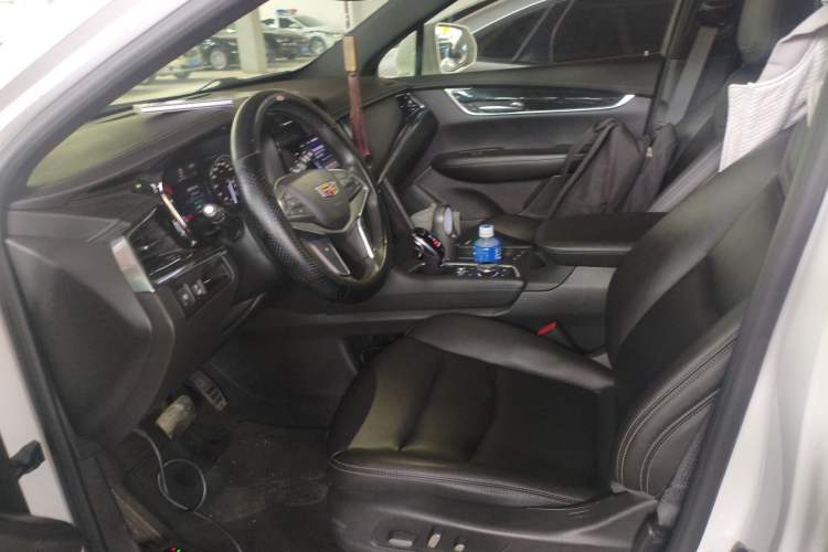 Used Cadillac XT5 2021 2.0T Two-Wheel Drive Luxury Version Left Front Seat