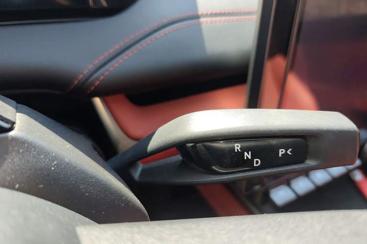 Used Xiaomi Auto SU7 2024 Rear-Drive Long-Range Intelligent Driving Version Gear Lever