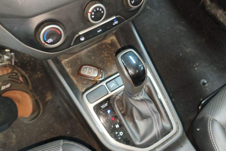 Used Hyundai ix25 2015 1.6L Automatic Two-Wheel Drive Smart GLS Trim