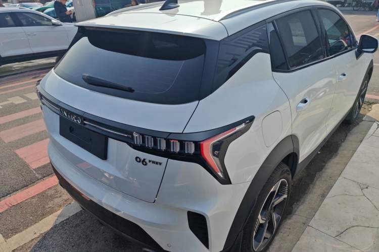 Used Lynk & Co 06 EM-P 2022 PHEV 84 km Range Pro Version