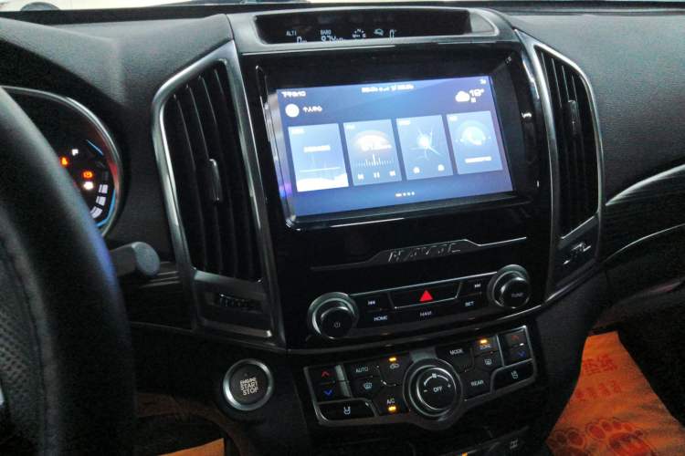 Used Haval H9 2020 2.0T Gasoline 4WD Premium Edition 5 Seats Audio And AC Panel