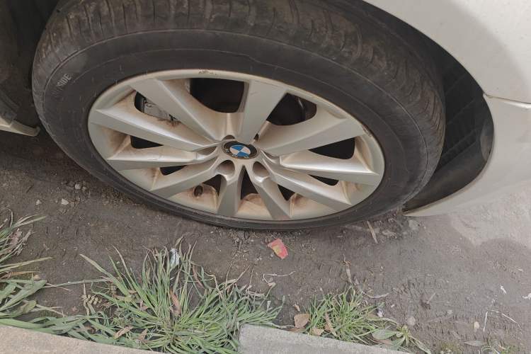 Used BMW 5 Series 2011 535Li Leading Model