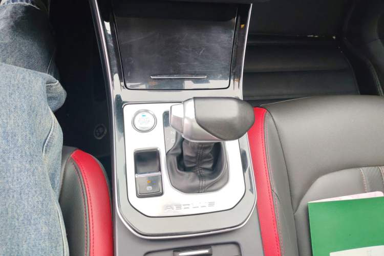 Used Dongfeng Aeolus Yixuan GS 2020 230T Automatic Cool Edition Gear Lever